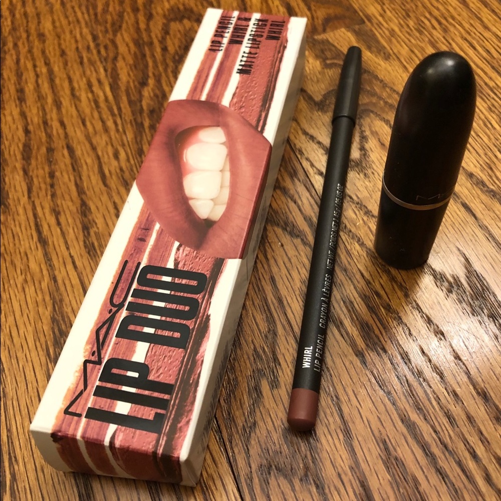 M·A·C's fan- favorite Whirl Lip Duo